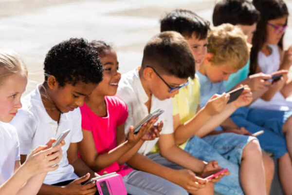 Ed tech under pressure as US states introduce bills targeting student screen time