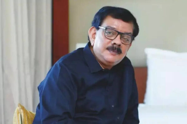 Priyadarshan criticises large entourages on a film set: 'I will see 30 people who are doing nothing on a set and still getting money' |