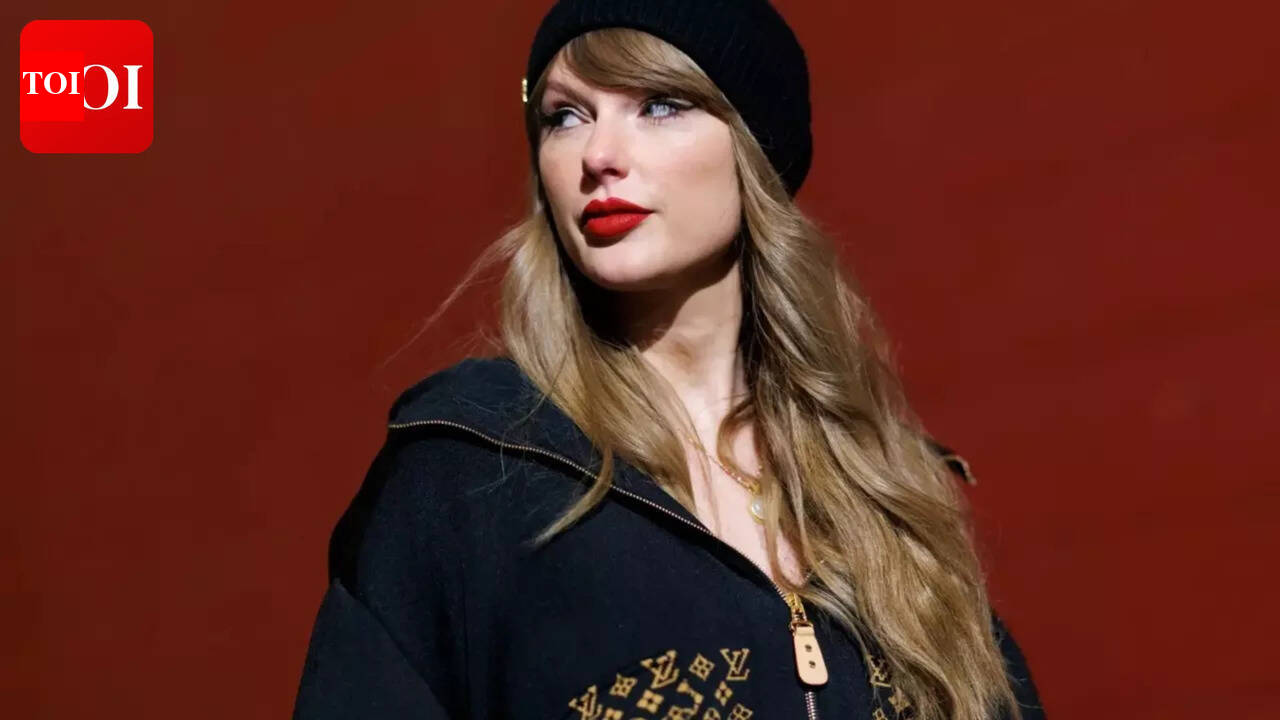 Is Taylor Swift partying with THIS A-list actor? Here’s the real story behind the viral photo | English Movie News