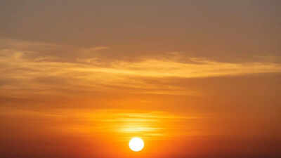 Sunrise and Sunset Time on March 26, 2026: Worship Lord Surya and perform kanya pujan on ashtami tithi