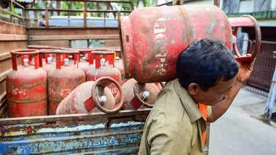 LPG price hike: Domestic cylinders may rise by Rs 60, commercial cylinders by Rs 115 - report