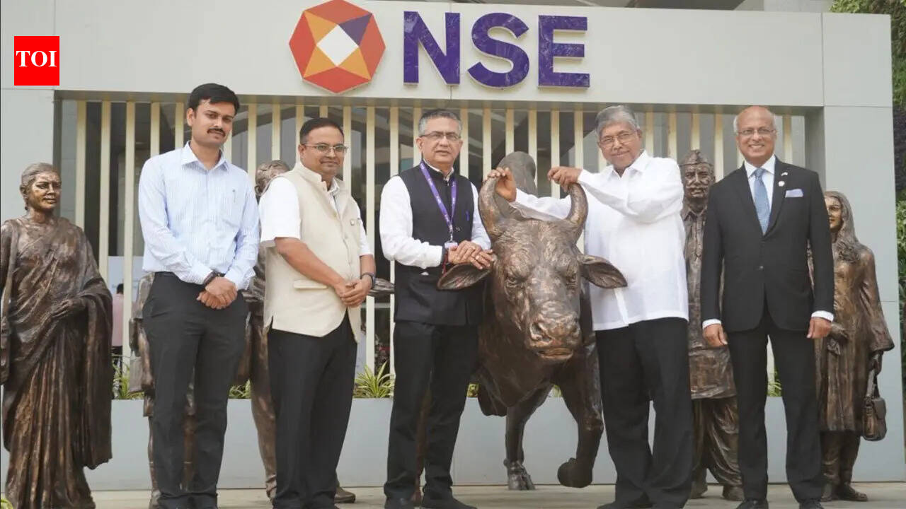 Maharashtra ministers mark FUEL debut on NSE SSE, unveil earn and learn scheme