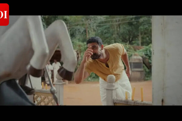 'Pallichattambi' trailer: Tovino Thomas and Kayadu Lohar's film promises intense action; Netizens await Prithviraj Sukumaran's entry | Malayalam Movie News