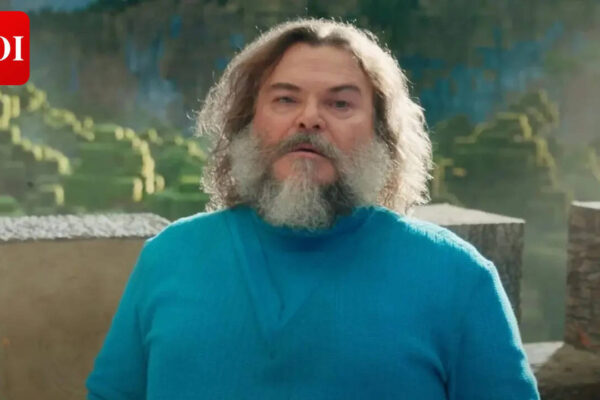 Tina Fey, Jack White, and Melissa McCarthy welcome Jack Black to the ‘five-timers club’ on ‘Saturday Night Live’ |