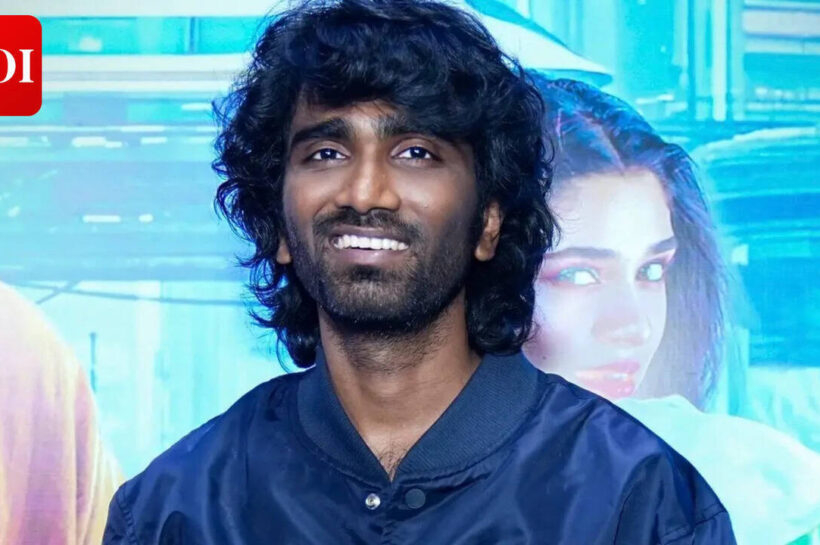 Pradeep Ranganathan’s clever move at 'LIK' Telugu pre-release event grabs attention; the actor learns from past translator experience | Tamil Movie News