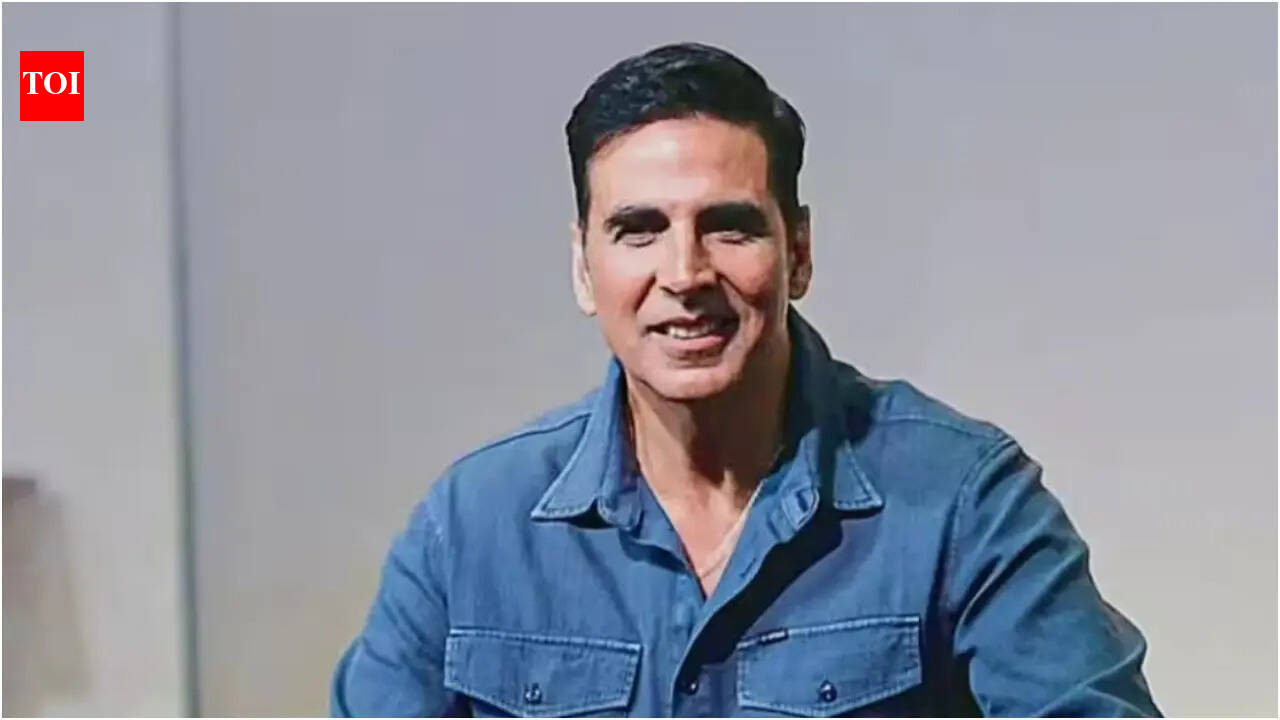Bhooth Bangla: ‘Beauty of Rajasthan’: Akshay Kumar reveals touching story behind his 'favourite selfie' at ‘Bhooth Bangla’ trailer launch | Hindi Movie News
