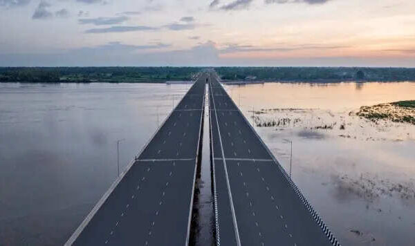Ganga Expressway Inaugurated: What ₹1,500 Toll Gets You on UP’s 594-km High-Speed Corridor | PM Modi