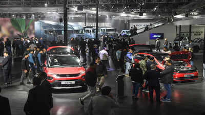 Government, auto industry agree on CAFE 3 fuel efficiency norms