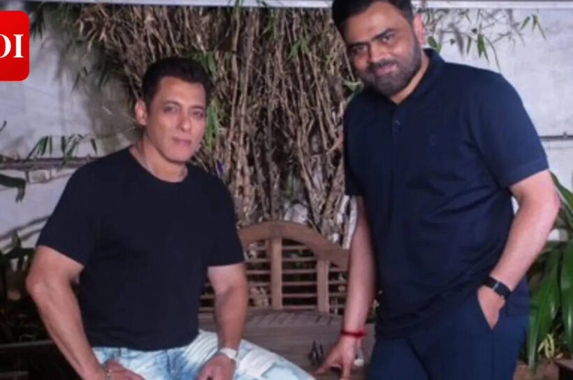 Salman Khan to commence director Vamshi Paidipally's shoot April 18, amid buzz about 'Maatrubhumi' delay﻿﻿﻿﻿﻿ |