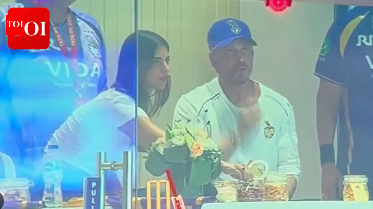 Shah Rukh Khan attends KKR vs PBKS IPL match with Suhana Khan at Eden Gardens; his salt-and-pepper ‘King’ look steals the show |