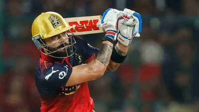 IPL: Virat Kohli scripts history, breaks Rohit Sharma's record to ...
