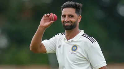 ‘If 60 wickets aren’t enough, scrap Ranji’: Dilip Vengsarkar slams selectors over Auqib Nabi snub