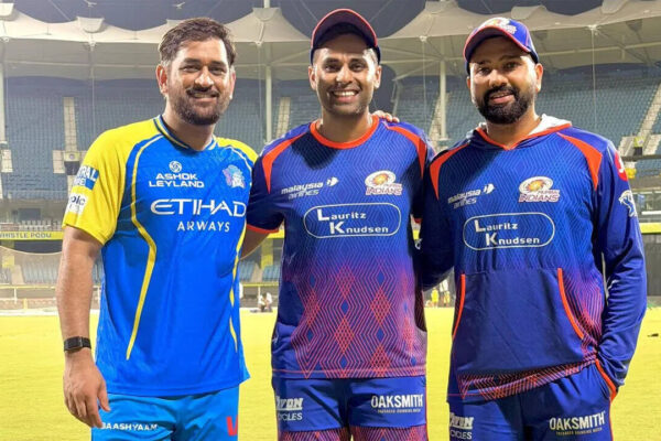 IPL 2026 | 'Pehle Rohit bhai, phir Dhoni bhai ... ': Suryakumar Yadav reveals story behind iconic pic - WATCH | Cricket News