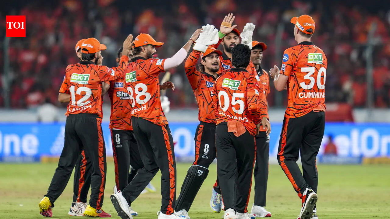 IPL Points Table after Match 49: SRH climb to top spot; PBKS suffer three consecutive losses | Cricket News