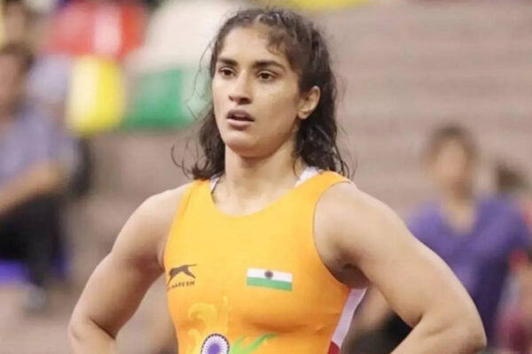 WFI issues show cause notice to Vinesh Phogat, bars her from Gonda ranking series event | More sports News