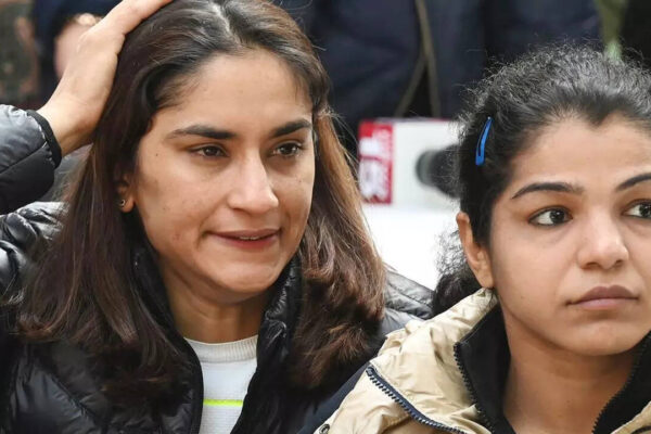 Sakshi Malik: Olympic medallist Sakshi Malik finally speaks out on Vinesh Phogat debacle, seeks PM Modi’s help | More sports News