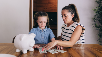 Money Lessons For Children: Everyday money lessons: 5 simple ways parents can teach children saving and spending through daily life