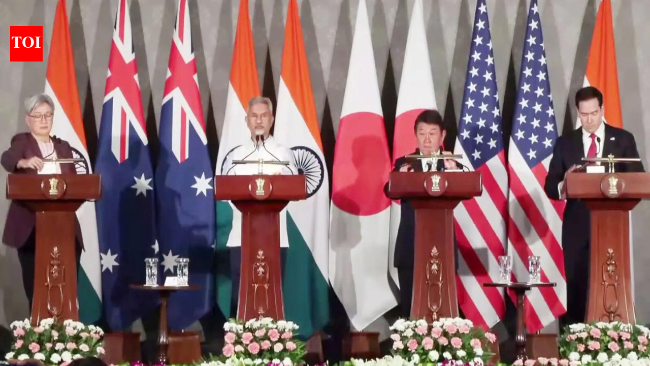 ON CAM: Rubio’s QUAD Speech Hit By Chaos; Jaishankar, Japan FM Laugh | WATCH