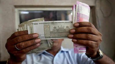Governor's statement boosts rupee, closes 46p up at 95.23/$