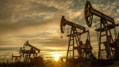 Oil stocks slide as price hike fails to offset losses