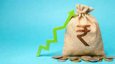 Rupee rebounds 61 paise from record low, rises to 96.25 against US dollar