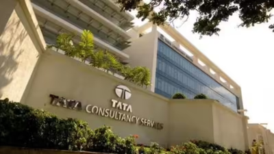 TCS staff cites salary cut after appraisal, co disagrees