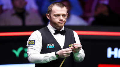 BBC apologises after power outage cuts World Snooker Championship semi-final live, switches to nature show