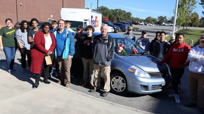 Changing lives: Virginia students repair old cars and donate them to single mothers
