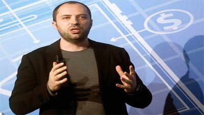 In 2009, Jan Koum pivoted his failing status app by adding messaging, founding WhatsApp |