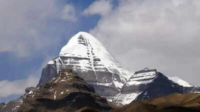 Nepal stirs row with India, objects to Kailash Mansarovar yatra via Lipulekh; MEA replies