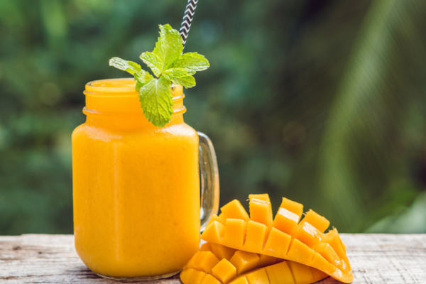How to make thick mango shake at home