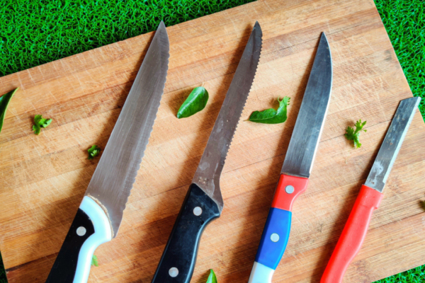 Why your kitchen knife gets dull so fast and the 5 ways to fix it