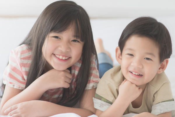 7 everyday etiquettes every parent should teach their children from an early age