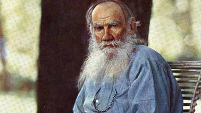 Quote of the day by Leo Tolstoy: “Only people who are capable of loving strongly can also suffer great sorrow, but this same necessity of loving serves to counteract their grief and heals them.” |