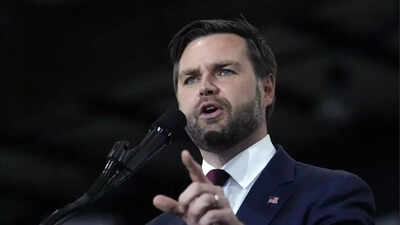 JD Vance makes unplanned return to Washington, claims report triggering speculations over Iran