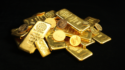 Scientists finally discover why gold never loses its shine after thousands of years