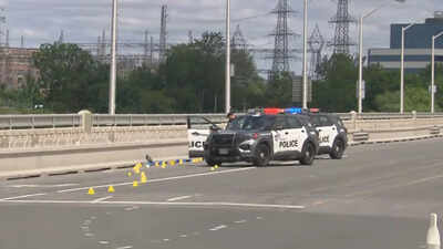 12-year-old faces attempted murder charge after Toronto officer struck by stolen car
