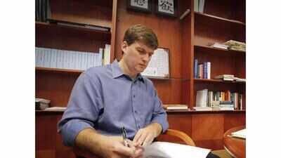 One of world's most-popular investor Michael Burry, who described Palantir stock as 'a sand castle', repeats his warning on America's biggest defence technology company