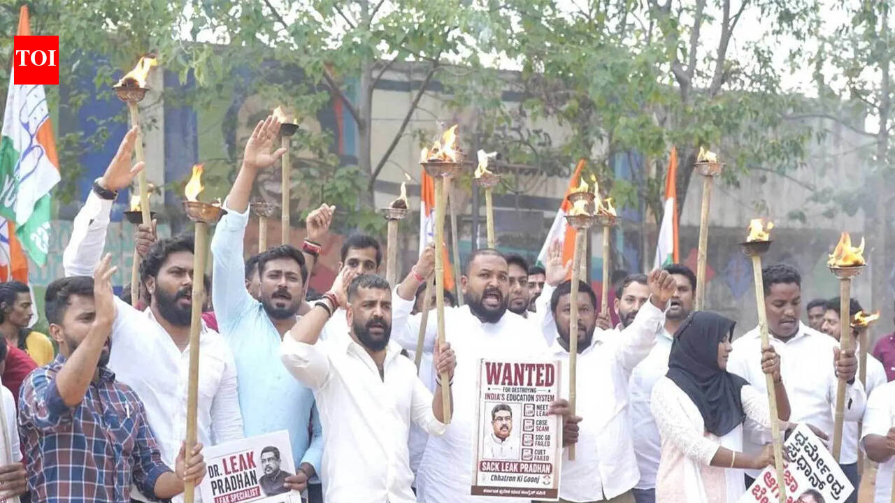 Youth Congress holds torchlight rally in Bengaluru, seeks Dharmendra Pradhan's resignation over NEET row