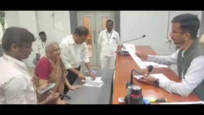 Want to die as an Indian: 94-year-old Andhra woman renounces US citizenship, meets collector to officially become Indian