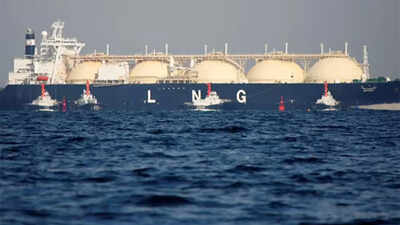 Qatar LNG tanker sails for Hormuz as Middle East peace returns