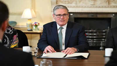 UK PM Keir Starmer proposes social media ban for under-16s targeting TikTok, Instagram and Snapchat