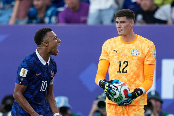 Watch: Kylian Mbappe ignores handshake before Paraguay goalkeeper loses cool after France's 1-0 win at FIFA World Cup | Football News