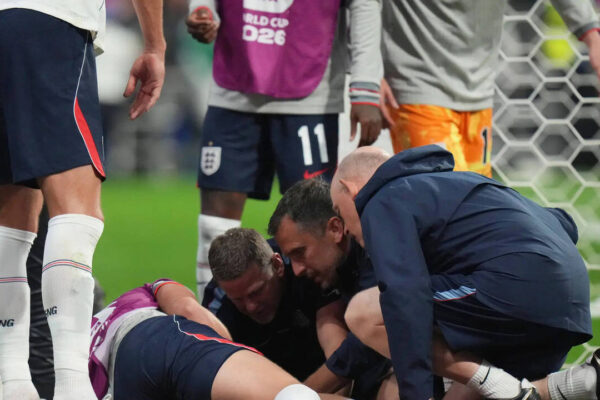 FIFA World Cup: Freak celebration injury! England's Jordan Henderson rushed to hospital after Mexico thriller - Watch | Football News