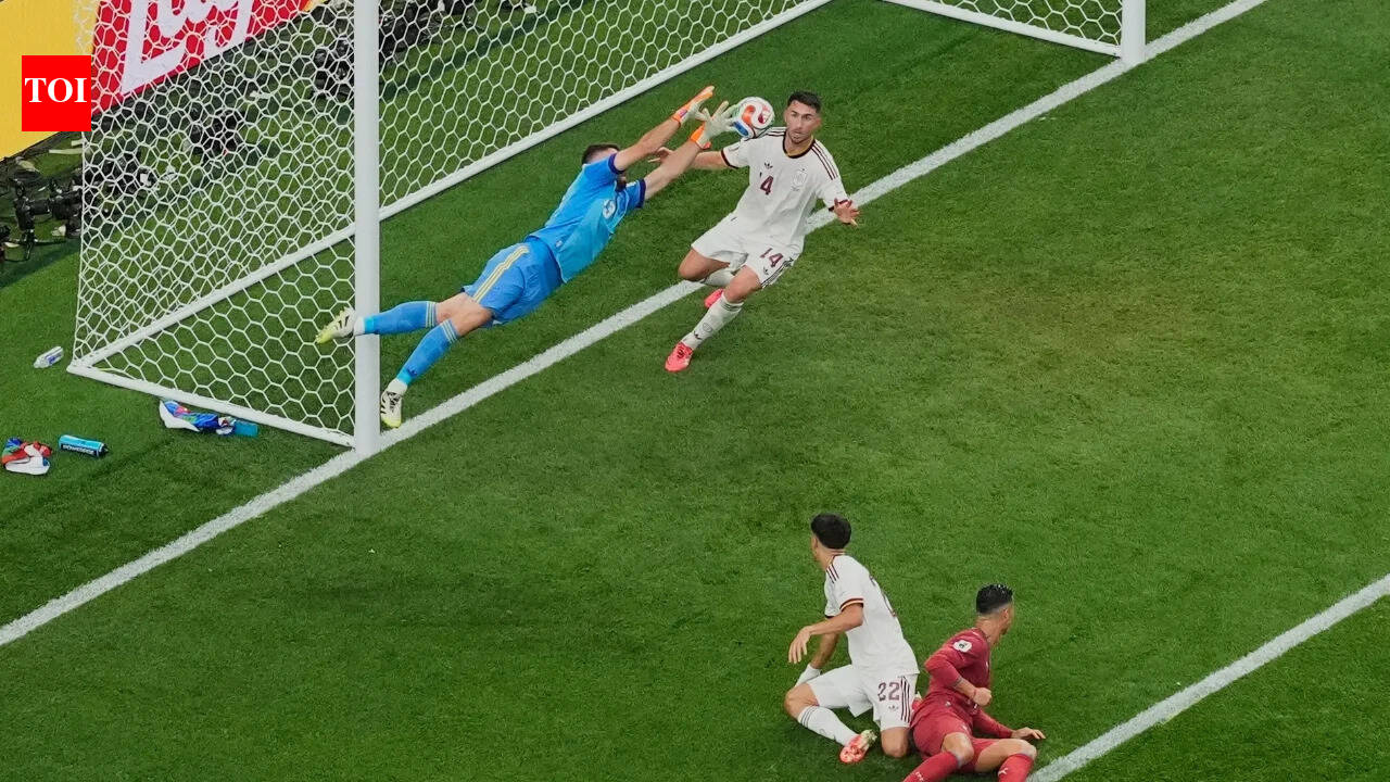 The Spanish wall: Spain shatter World Cup record with sixth straight clean sheet | Football News