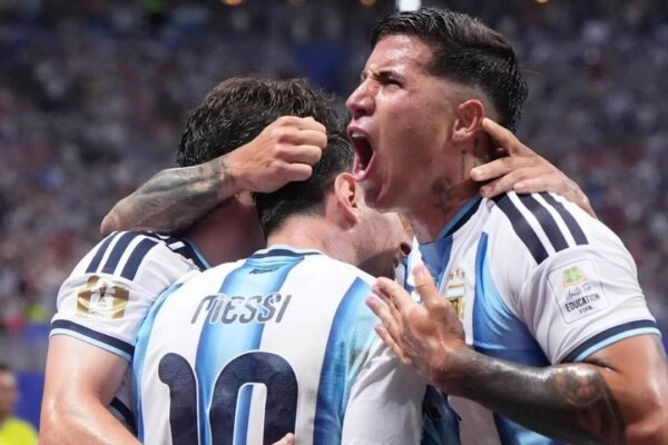 From 0-2 to 3-2: Lionel Messi's Argentina script remarkable comeback against Egypt, storm into FIFA World Cup quarterfinals | Football News