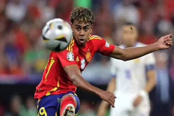 Lamine Yamal’s £9M+ mansion targeted in attempted burglary hours after Spain beat France to reach FIFA World Cup 2026 final | International Sports News