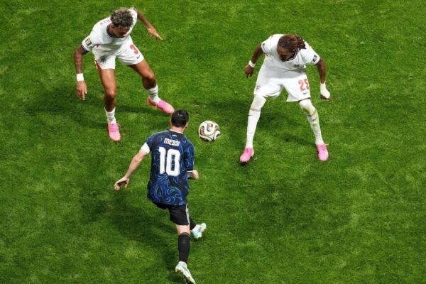 How Lionel Messi's Argentina punished England's retreat to turn FIFA World Cup semifinal on its head in 10 minutes | Football News