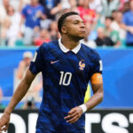 Kylian Mbappé scripts World Cup history as first player to win back-to-back Golden Boots | Football News