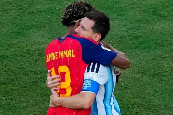 Lionel Messi, Lamine Yamal share emotional hug after Spain's FIFA World Cup triumph - WATCH | Football News